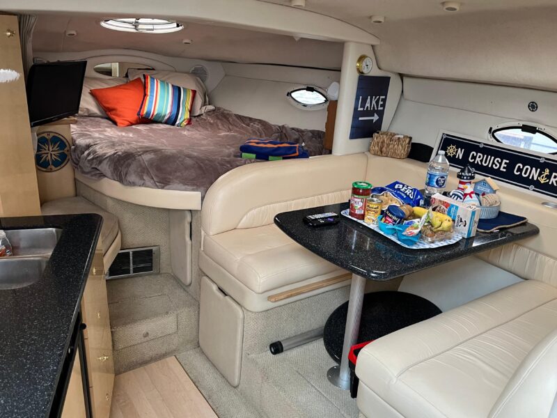 2001 Maxum 3300 SCR