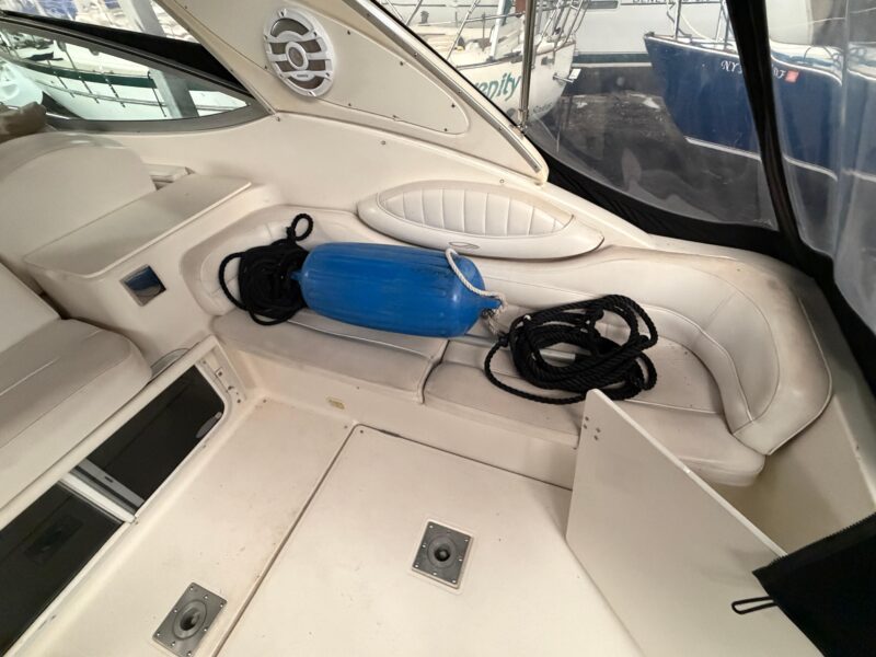 2001 Maxum 3300 SCR