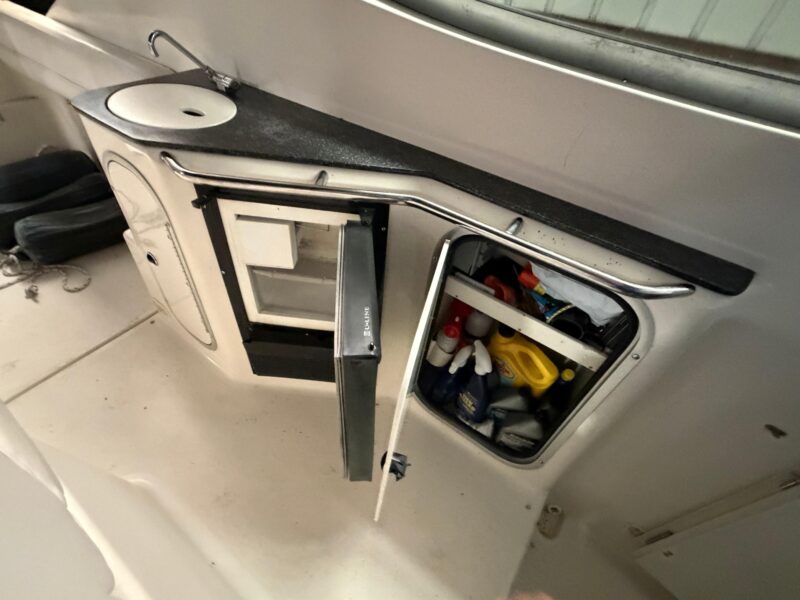 2001 Maxum 3300 SCR