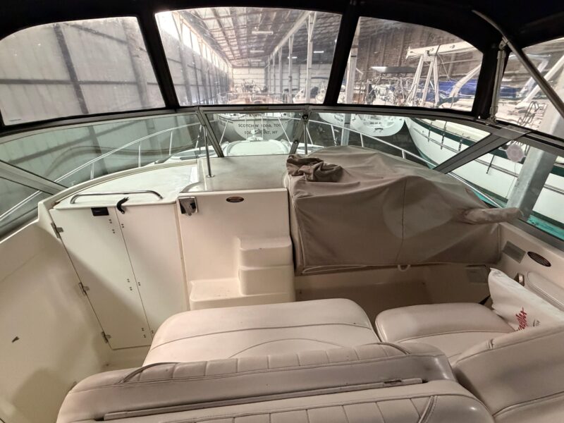 2001 Maxum 3300 SCR
