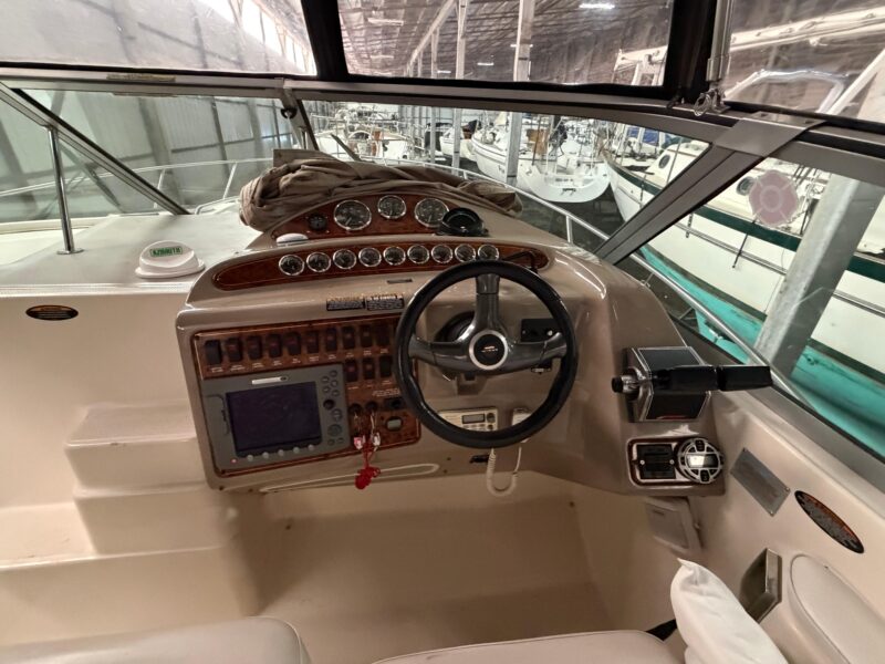 2001 Maxum 3300 SCR