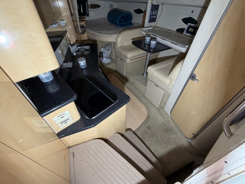 2001 Maxum 3300 SCR