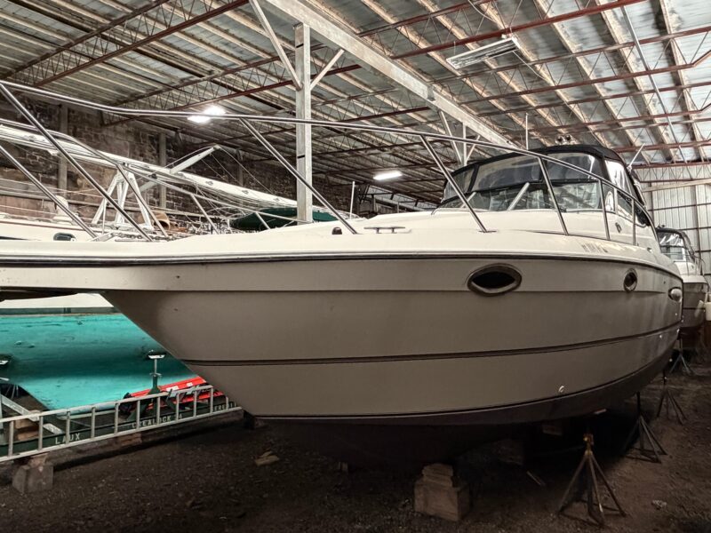 2001 Maxum 3300 SCR