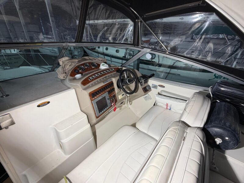 2001 Maxum 3300 SCR