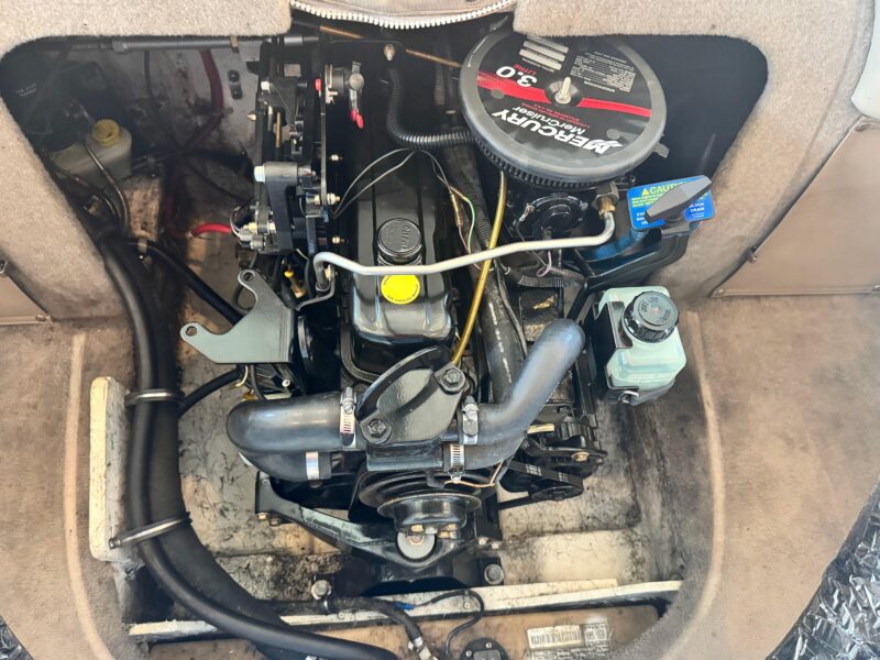 2002 Maxum 1800 SR