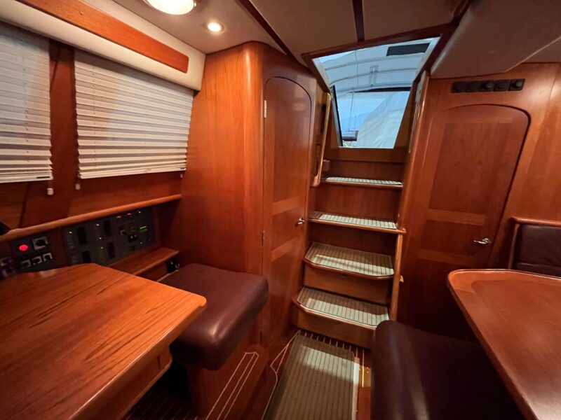 2003 Fantasi 44 Pilot House
