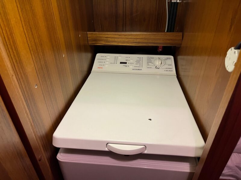 2003 Fantasi 44 Pilot House
