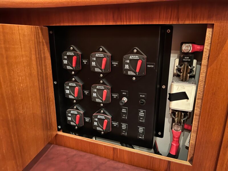 2003 Fantasi 44 Pilot House