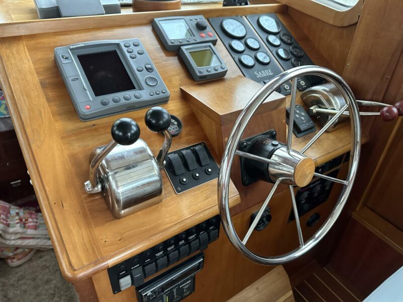 2003 Sabre 36 Express
