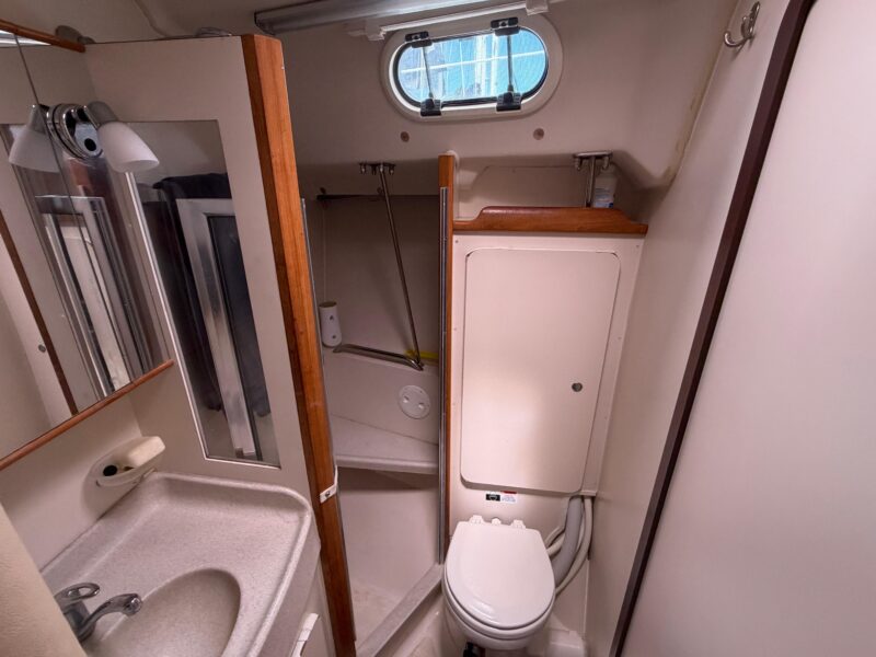 2004 Catalina 350