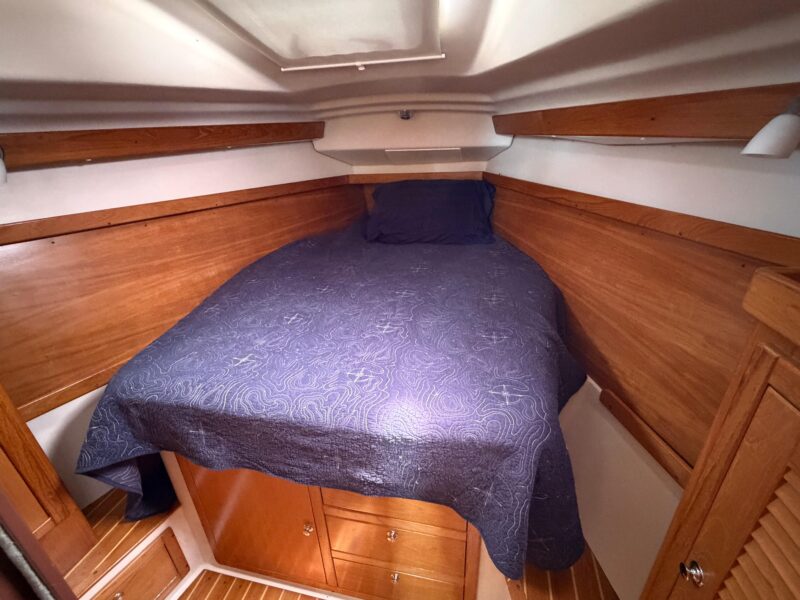 2004 Catalina 350