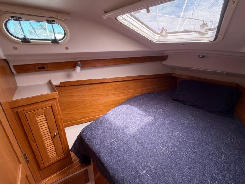 2004 Catalina 350