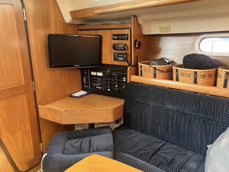 2004 Catalina 350