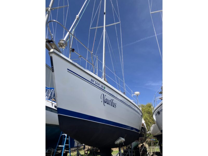 2004 Catalina 350