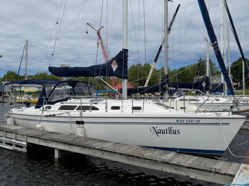 2004 Catalina 350