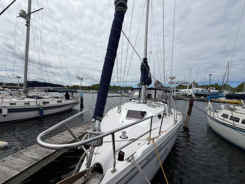 2004 Catalina 350