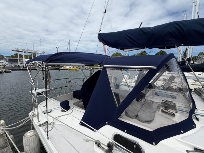 2004 Catalina 350