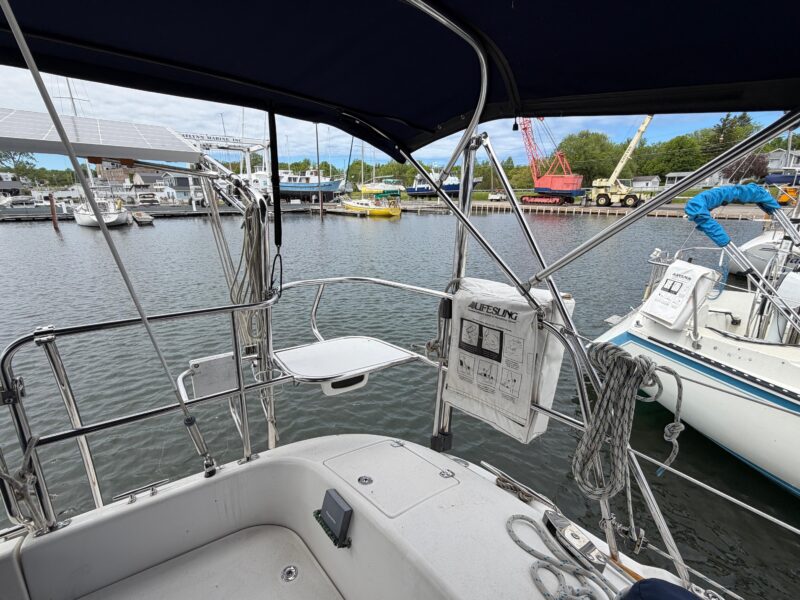 2004 Catalina 350