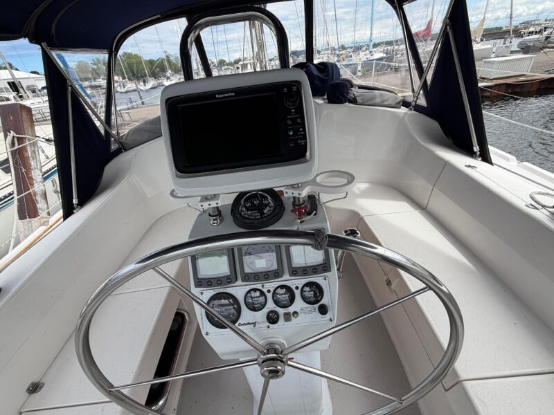 2004 Catalina 350