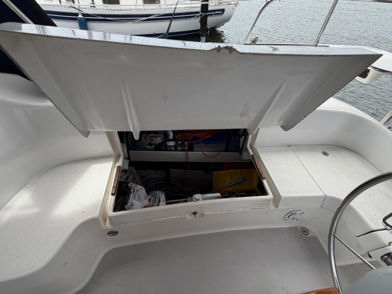 2004 Catalina 350