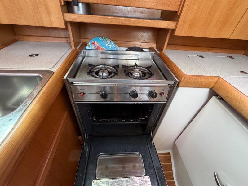 2004 Catalina 350