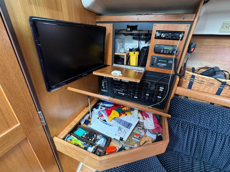 2004 Catalina 350