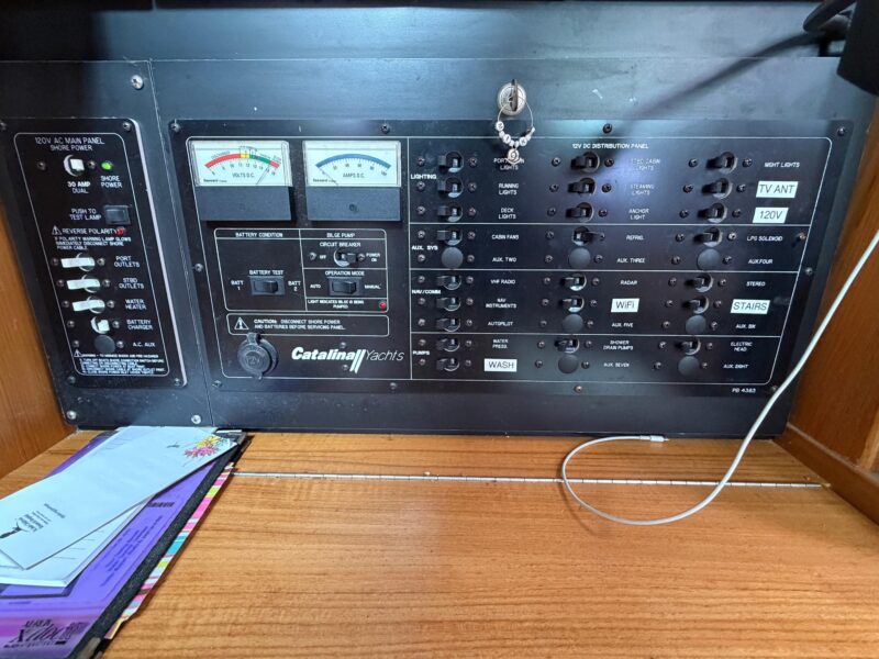 2004 Catalina 350