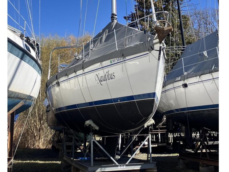 2004 Catalina 350