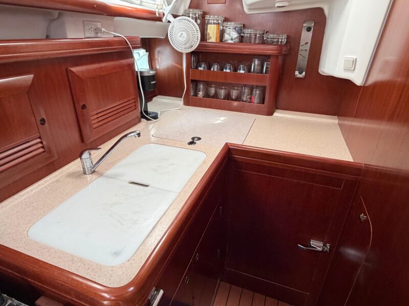 2006 Beneteau 423