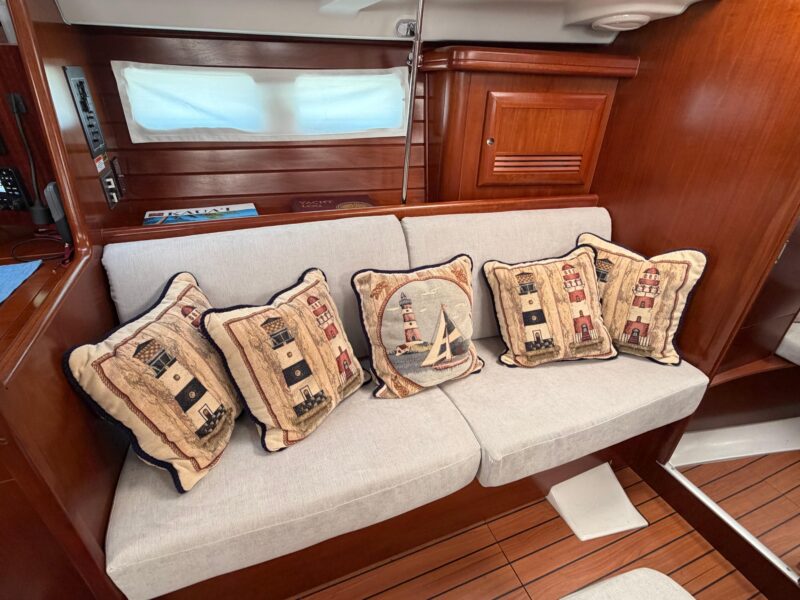 2006 Beneteau 423