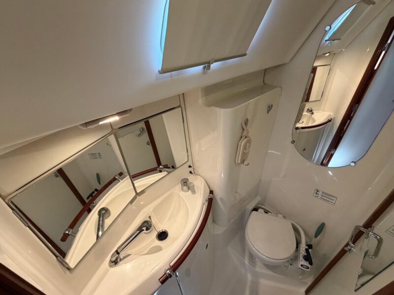 2006 Beneteau 423