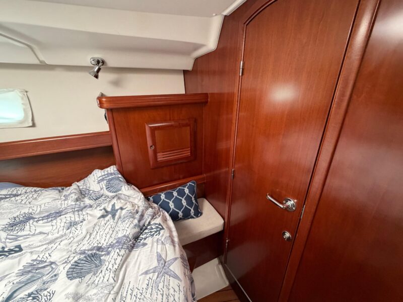 2006 Beneteau 423