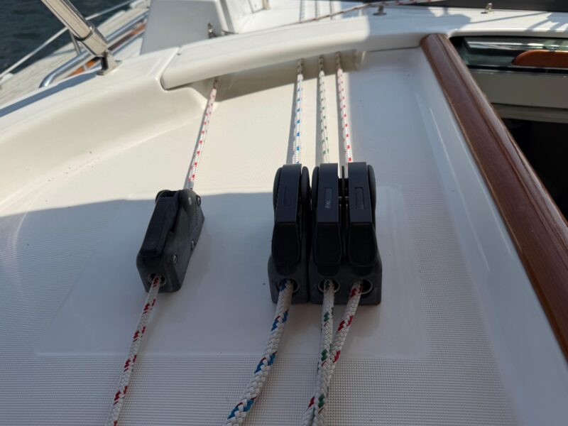 2006 Beneteau 423