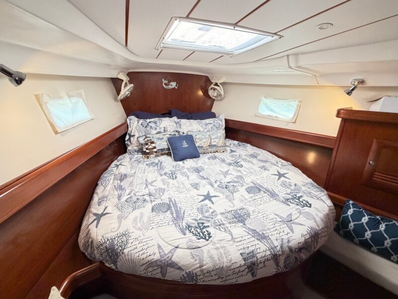 2006 Beneteau 423