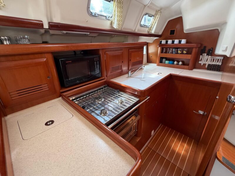 2007 Beneteau 423