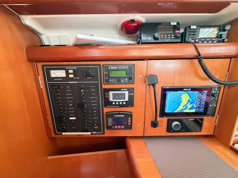 2007 Beneteau 423