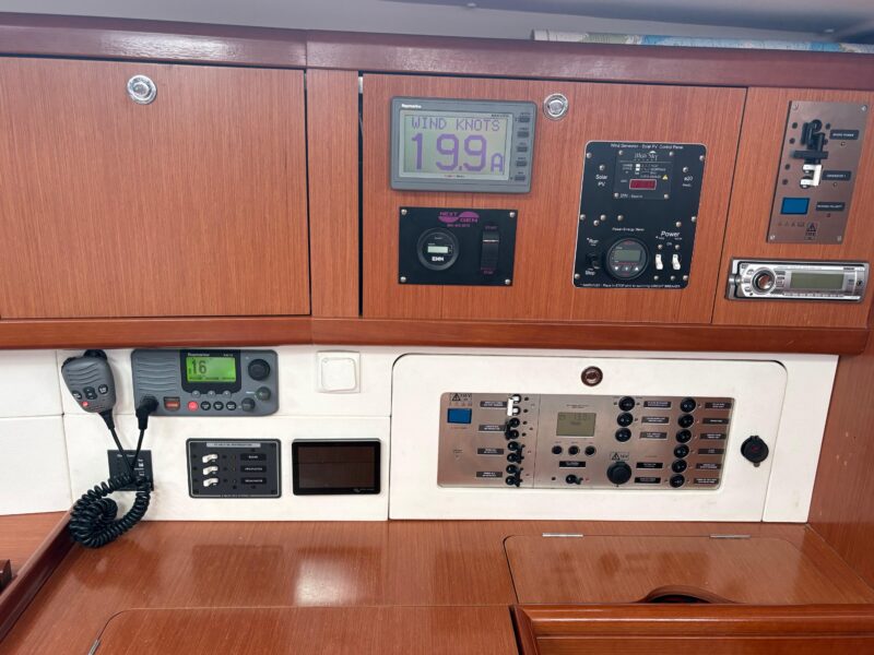 2010 Beneteau Oceanis 46