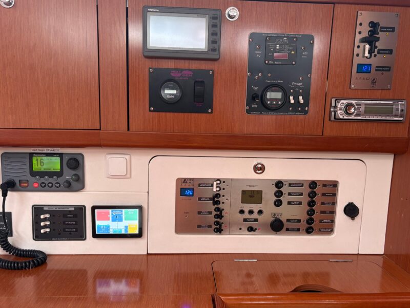 2010 Beneteau Oceanis 46