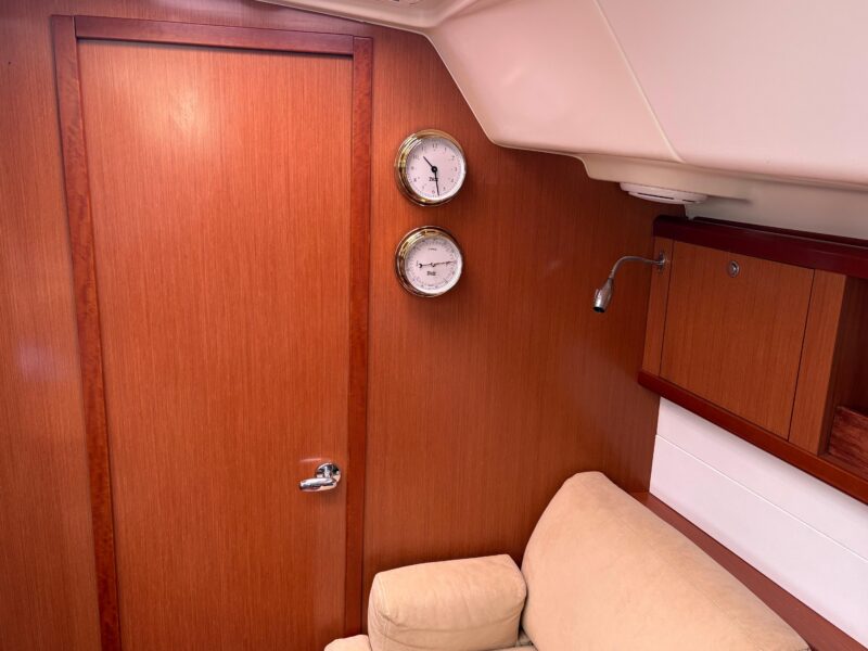 2010 Beneteau Oceanis 46