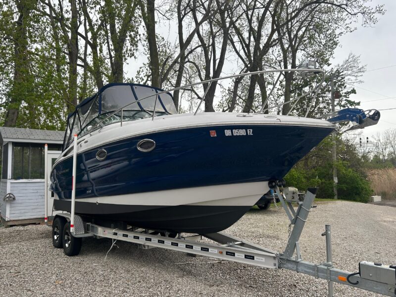 2010 Crownline 260 CR