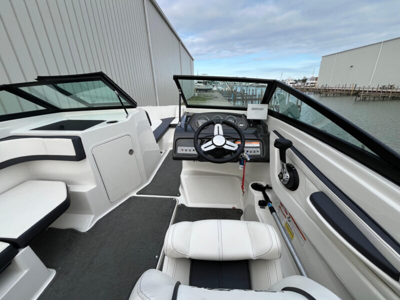 2015 Sea Ray 19 SPX