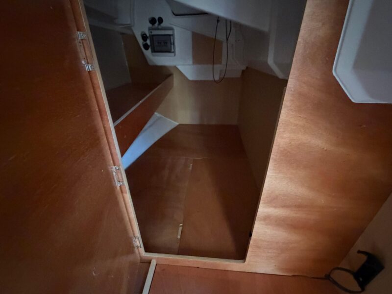 2017 Beneteau Oceanis 38