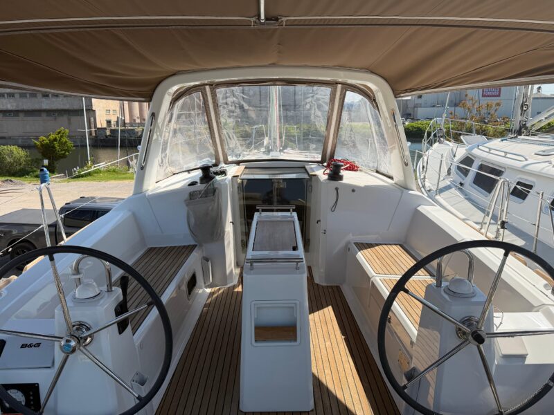 2017 Beneteau Oceanis 38