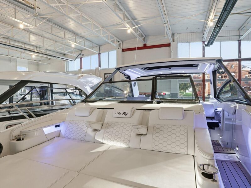 2019 Sea Ray Sundancer 320