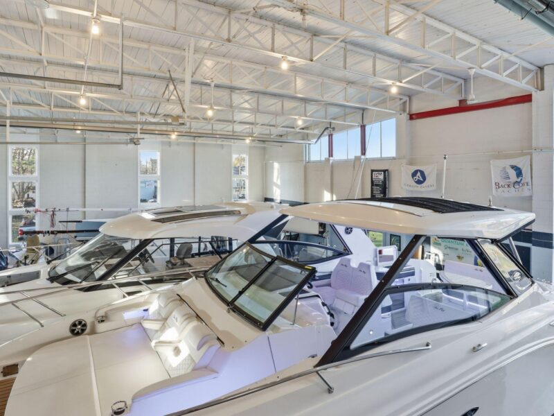 2019 Sea Ray Sundancer 320