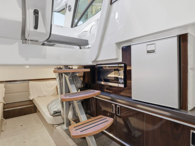 2019 Sea Ray Sundancer 320