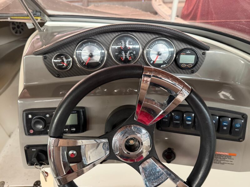 2019 Stingray 208 LS