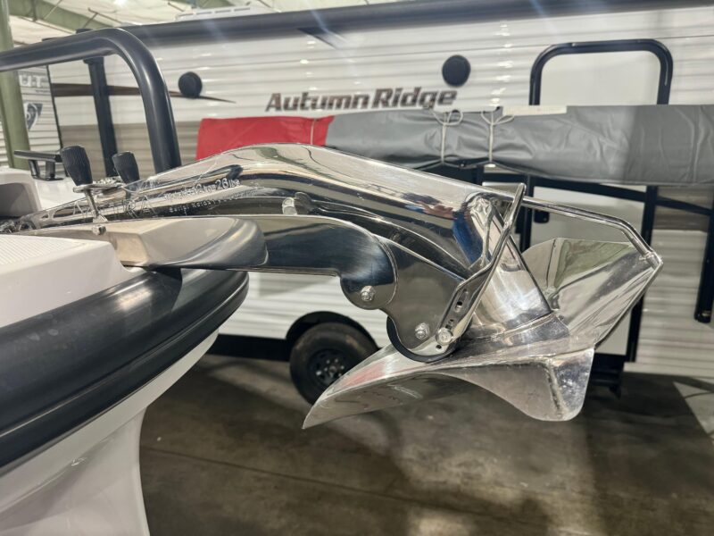 2020 Axopar 37 XC Cross Cabin