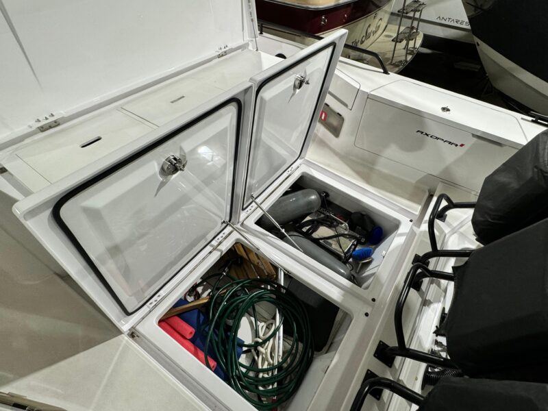 2020 Axopar 37 XC Cross Cabin