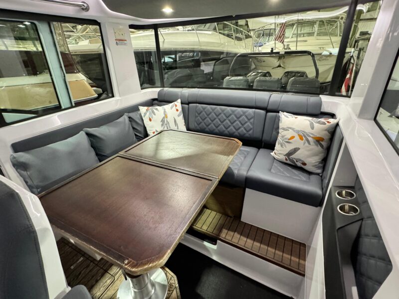 2020 Axopar 37 XC Cross Cabin